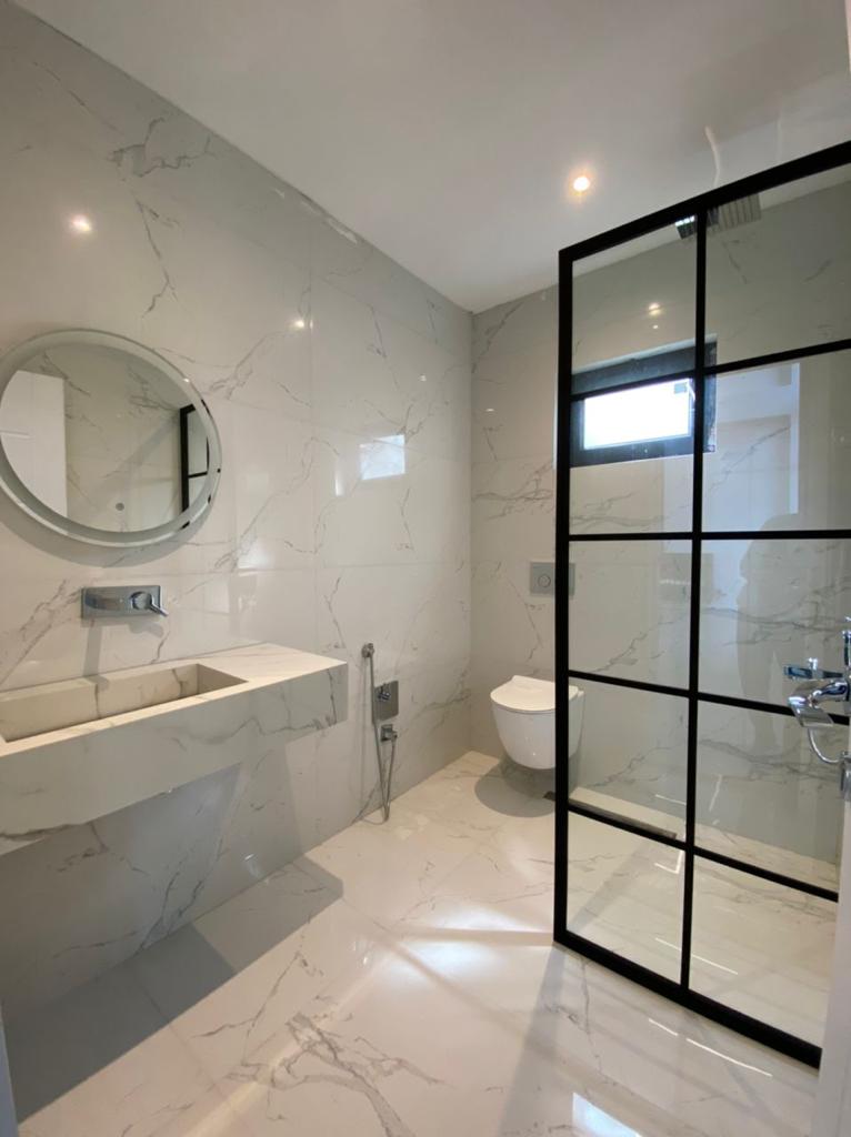 ویلای 370 متری شهرك (وازيوار ) 