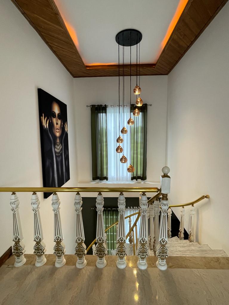 ویلای ۳۰۰ متری استخردار