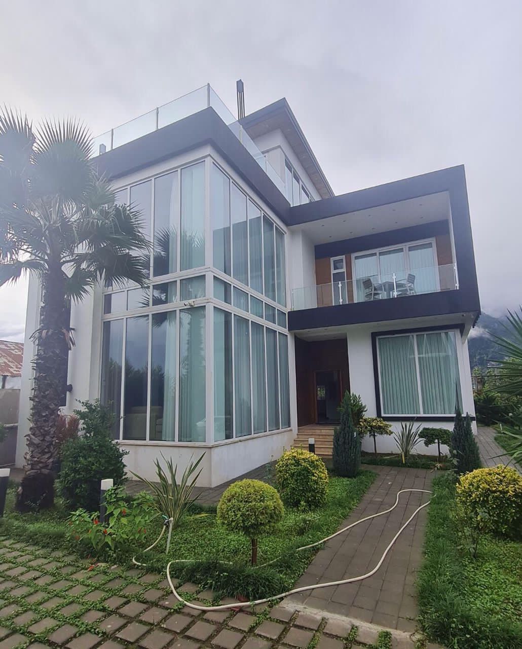 ویلای  550 متری  شهرکی ساحلی مدرن