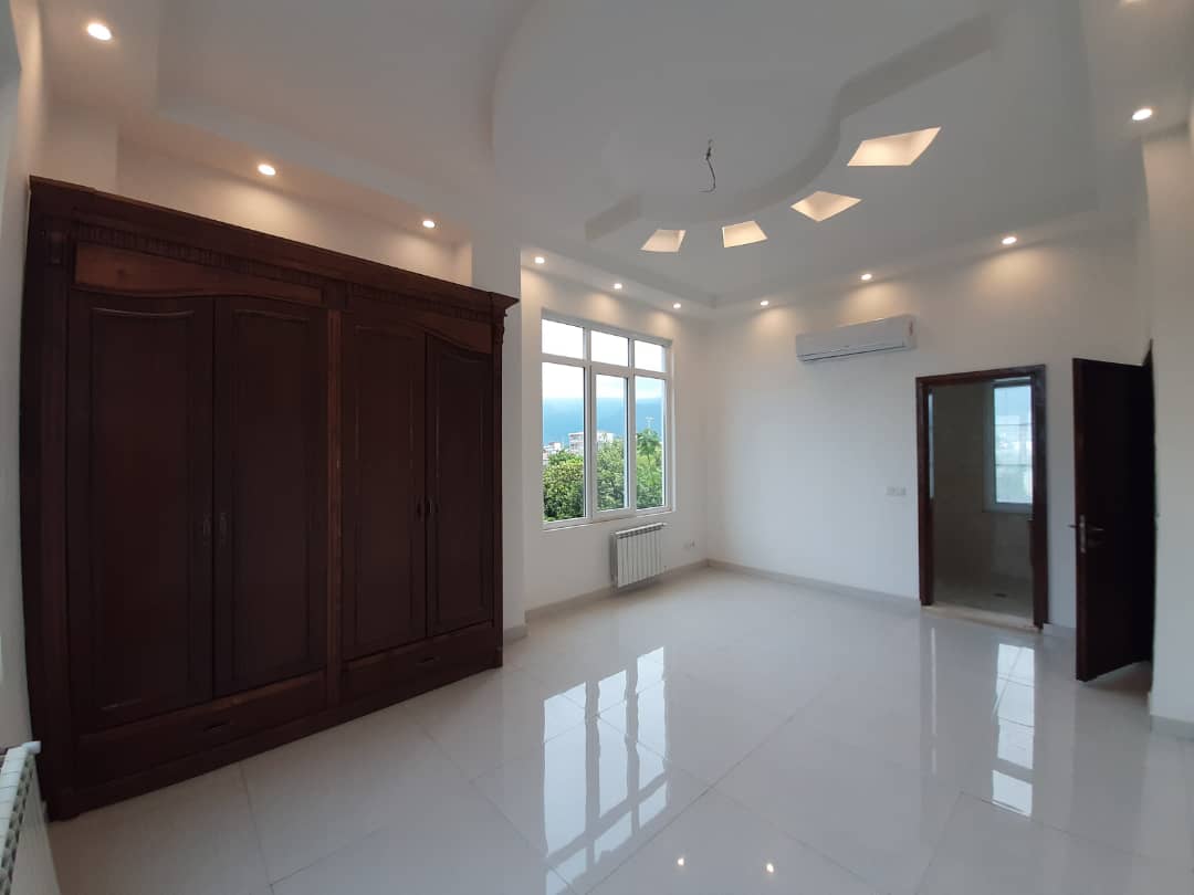 ویلای 2800 متری لاکچری و مدرن ساحلی