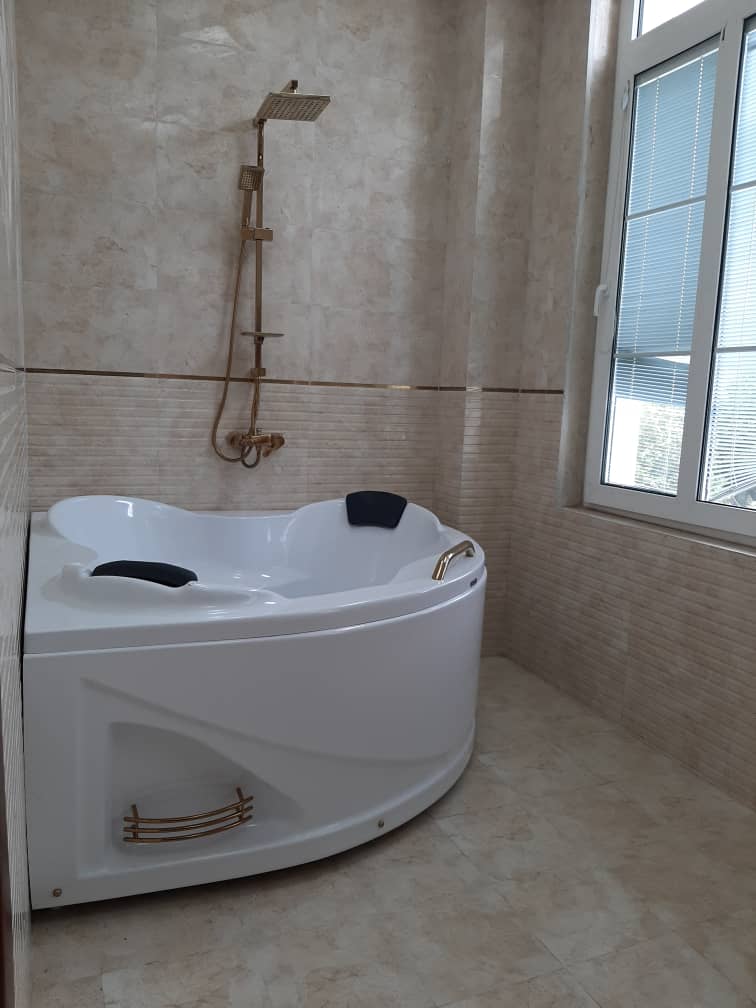 ویلای 2800 متری لاکچری و مدرن ساحلی