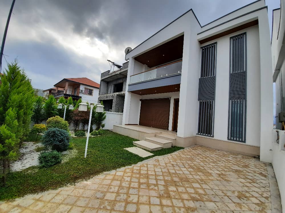 ویلای 2۸0 متری شهرکی ویو بی نظیر جنگل و دریا