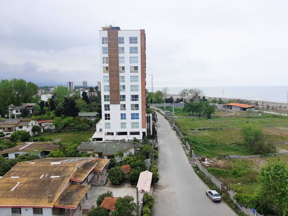 آپارتمان 6طبقه بازسازی شده 