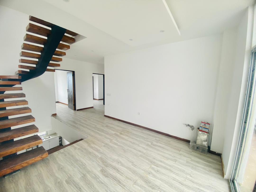 ویلای ۳۰۰ متری دوبلکس با ویو 360 درجه