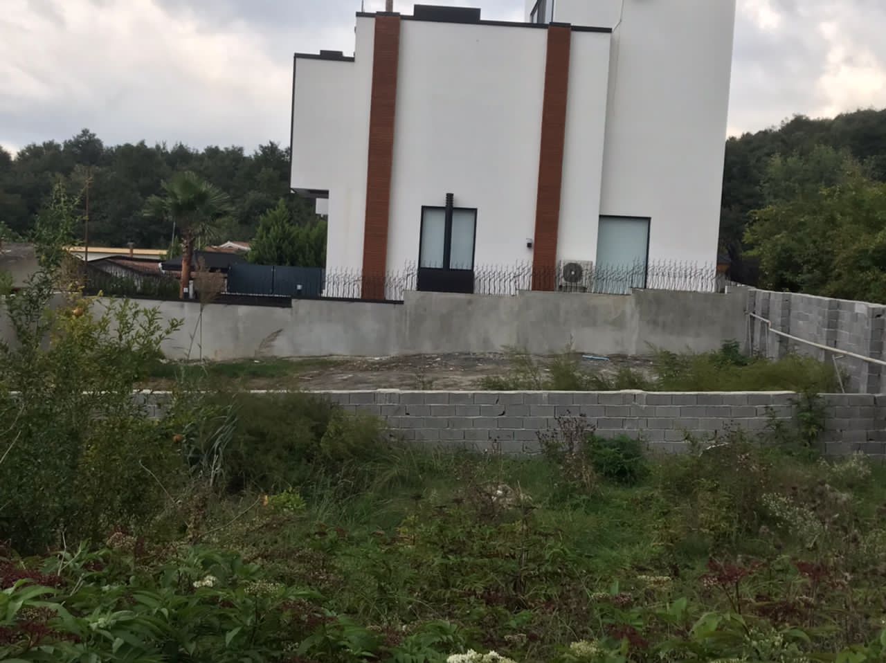 دو قواره  زمین 280 متری لوکیشن عالی دریا