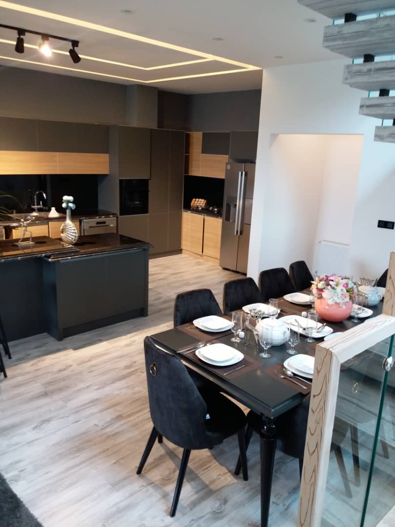 ویلای 1300 متری لاکچری ساحلی