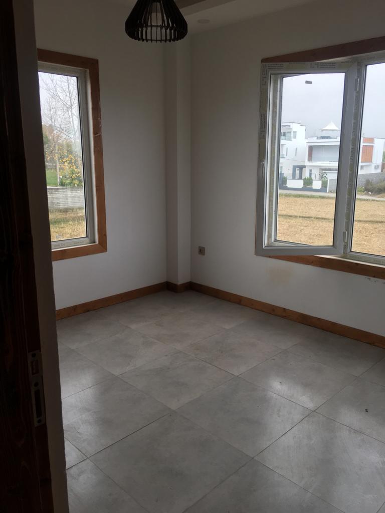 ویلای 350 متری مستقل و کلیدنخورده ونوش