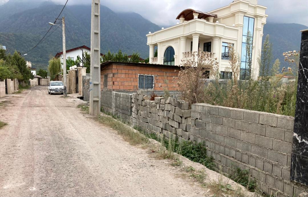 ۲۲۰ متر زمین چلندر