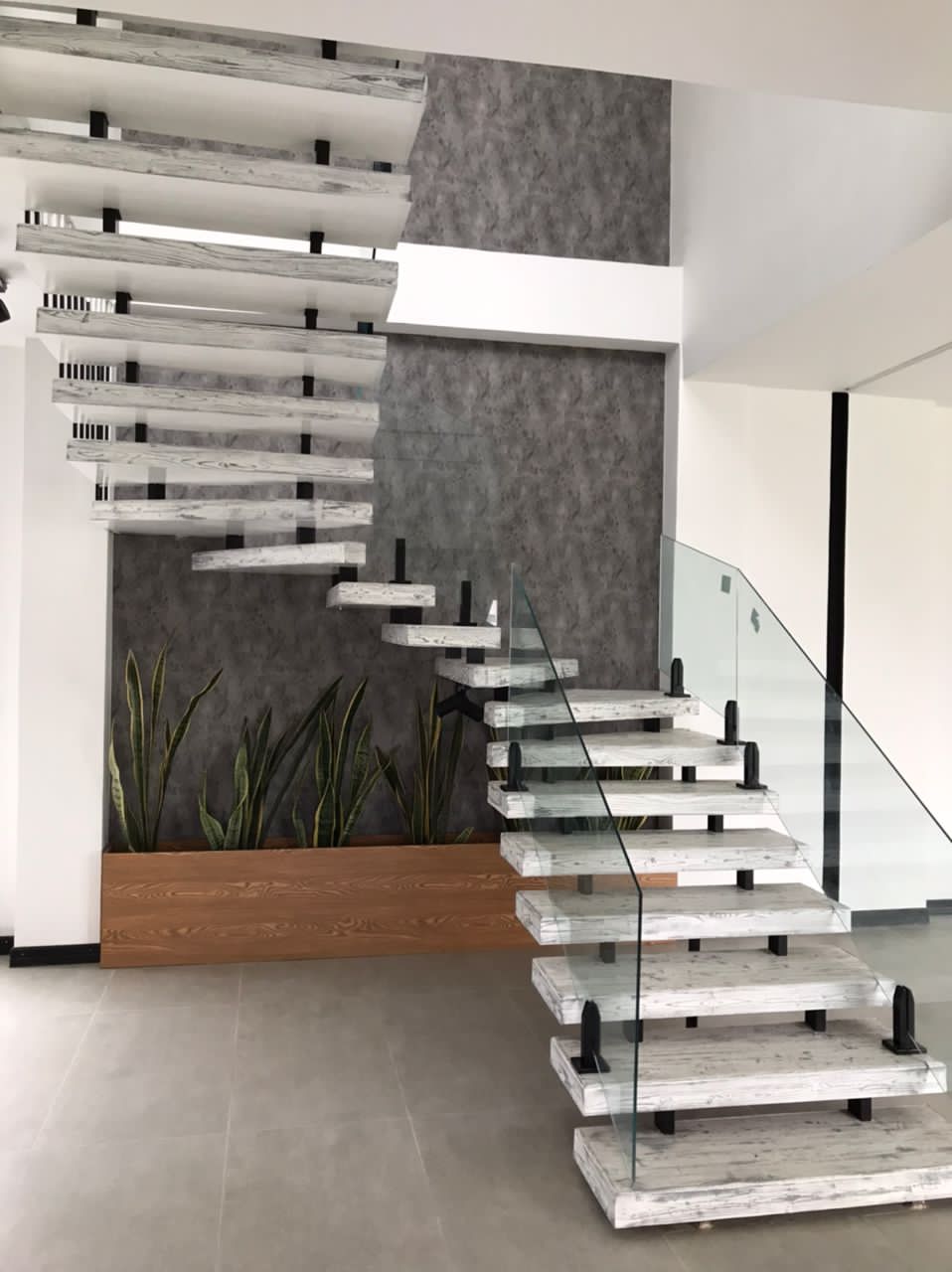 ویلای  ۳۲۰ متری لوکس و شهرکی برند