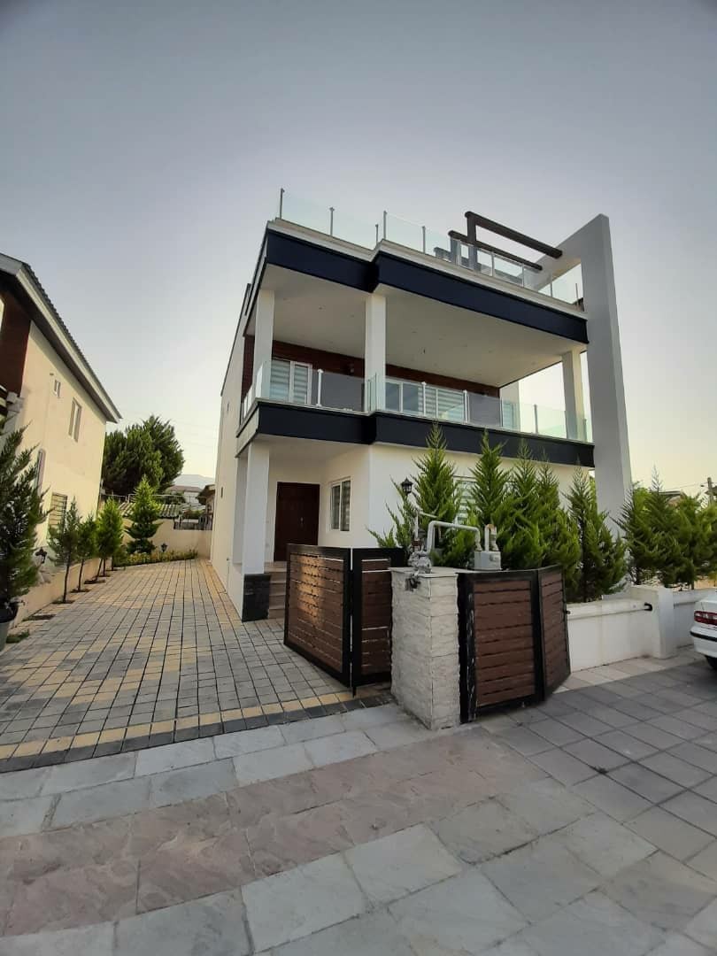 ویلای 270 متری نوساز شهرکی 