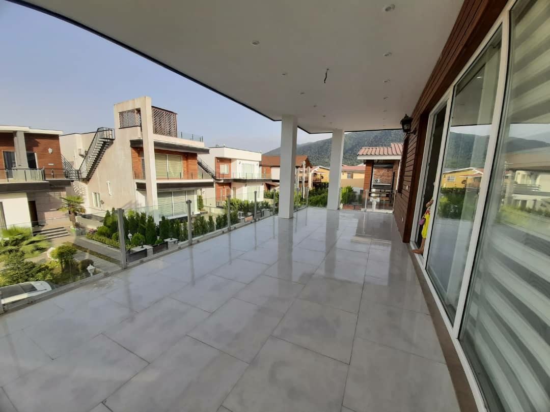 ویلای 270 متری نوساز شهرکی 