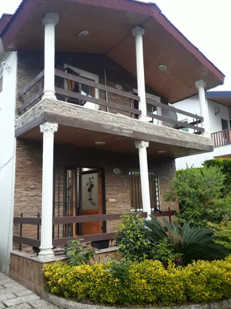 فروش و تهاتر ویلا 243 متری شهرکی سیسنگان