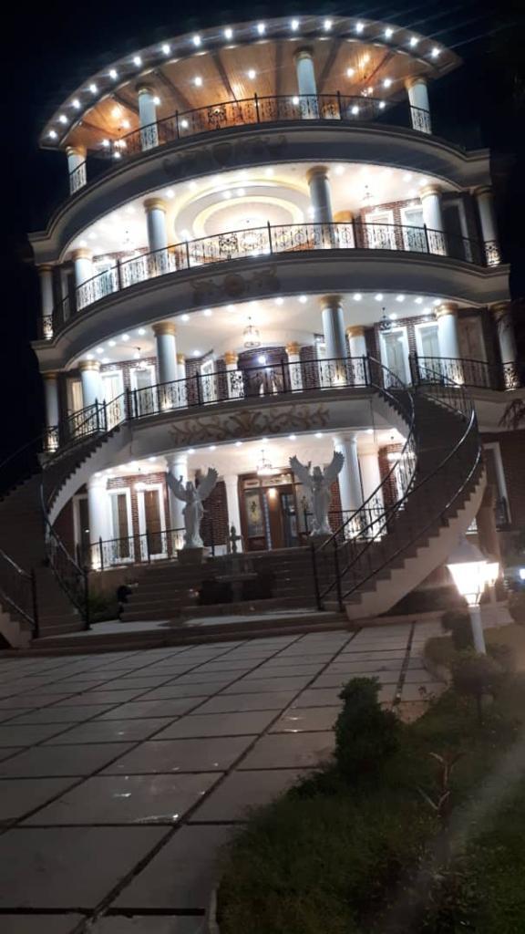 کاخ ویلای ۱۲۰۰متری چلندر