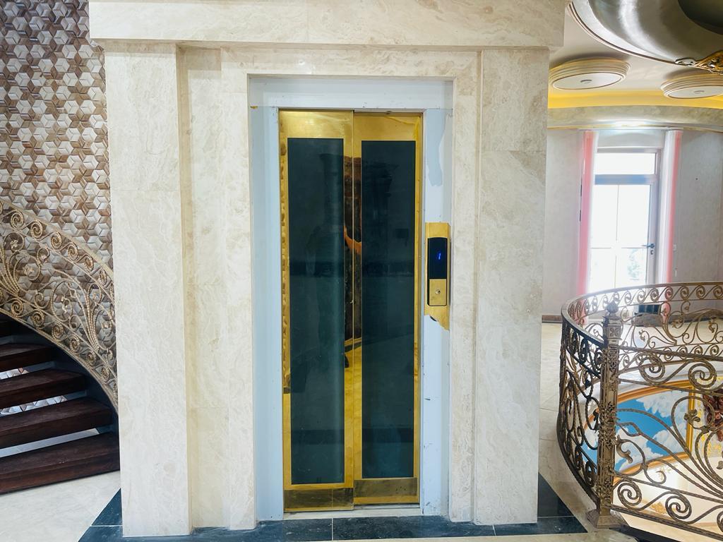 کاخ ویلای ۱۲۰۰متری چلندر