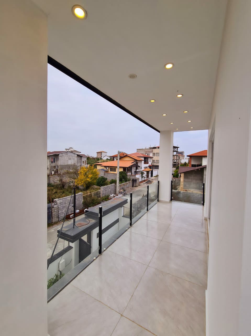 ویلا235 متری مستقل رویان