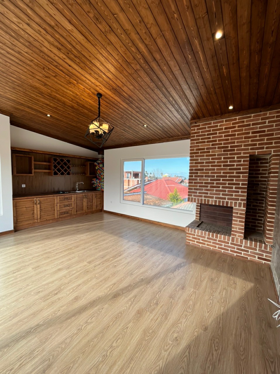 ویلا 320 متری دوبلکس ونوش 