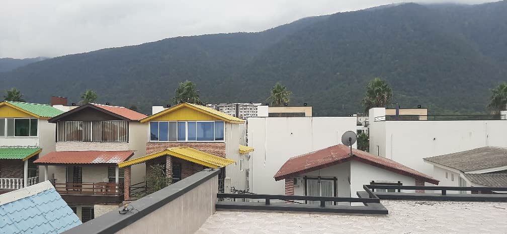 ویلا 300 متری ملکار 