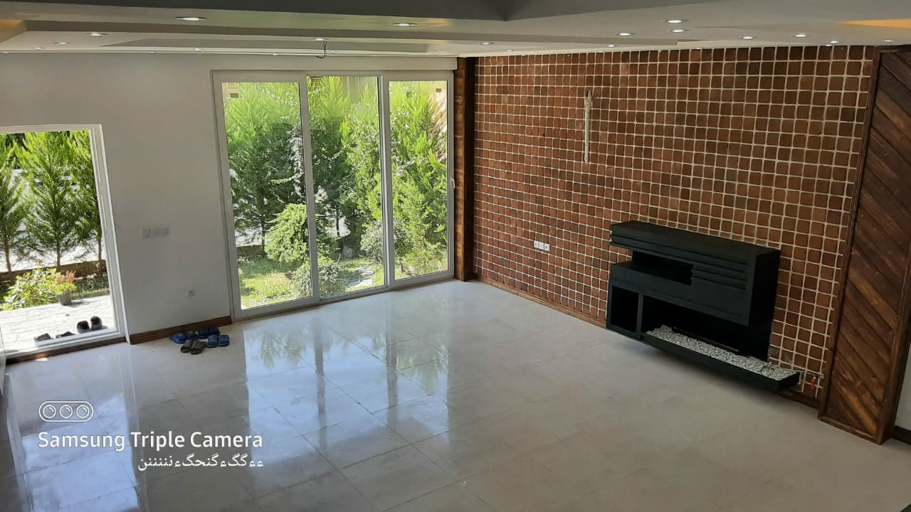 ویلا 300 متری ملکار 