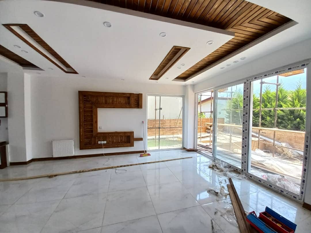 ویلا 260 متری مدرن لوکس استخر دار 