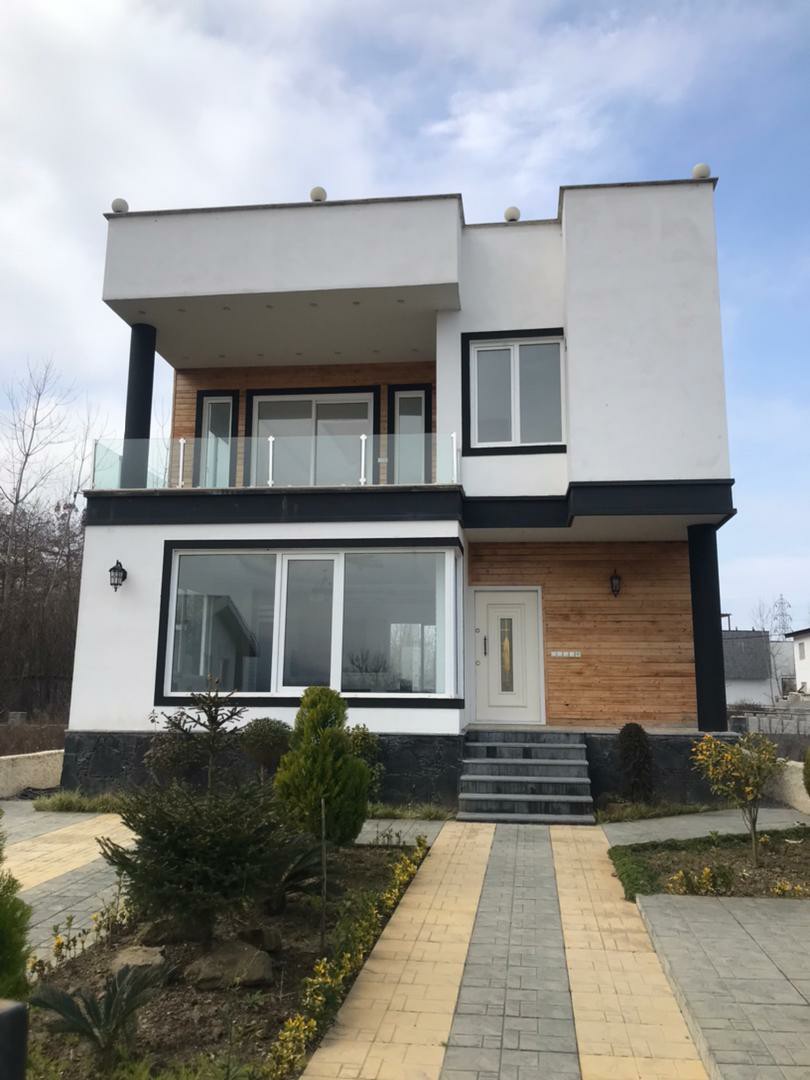 ویلا 330 متری شهرکی مدرن نوساخت 