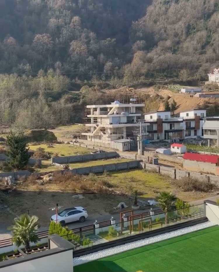 ویلا 738 متری شهرکی لوکس چلک