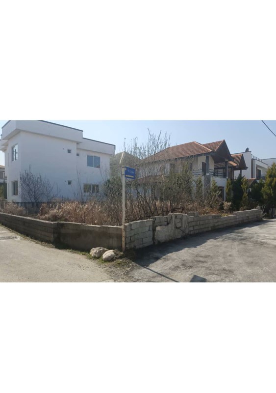 زمین 300 متری با مجوز ساخت رویان 