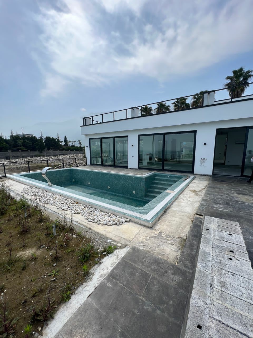 سه ویلای 750 متری جاده به ساحل نوشهر