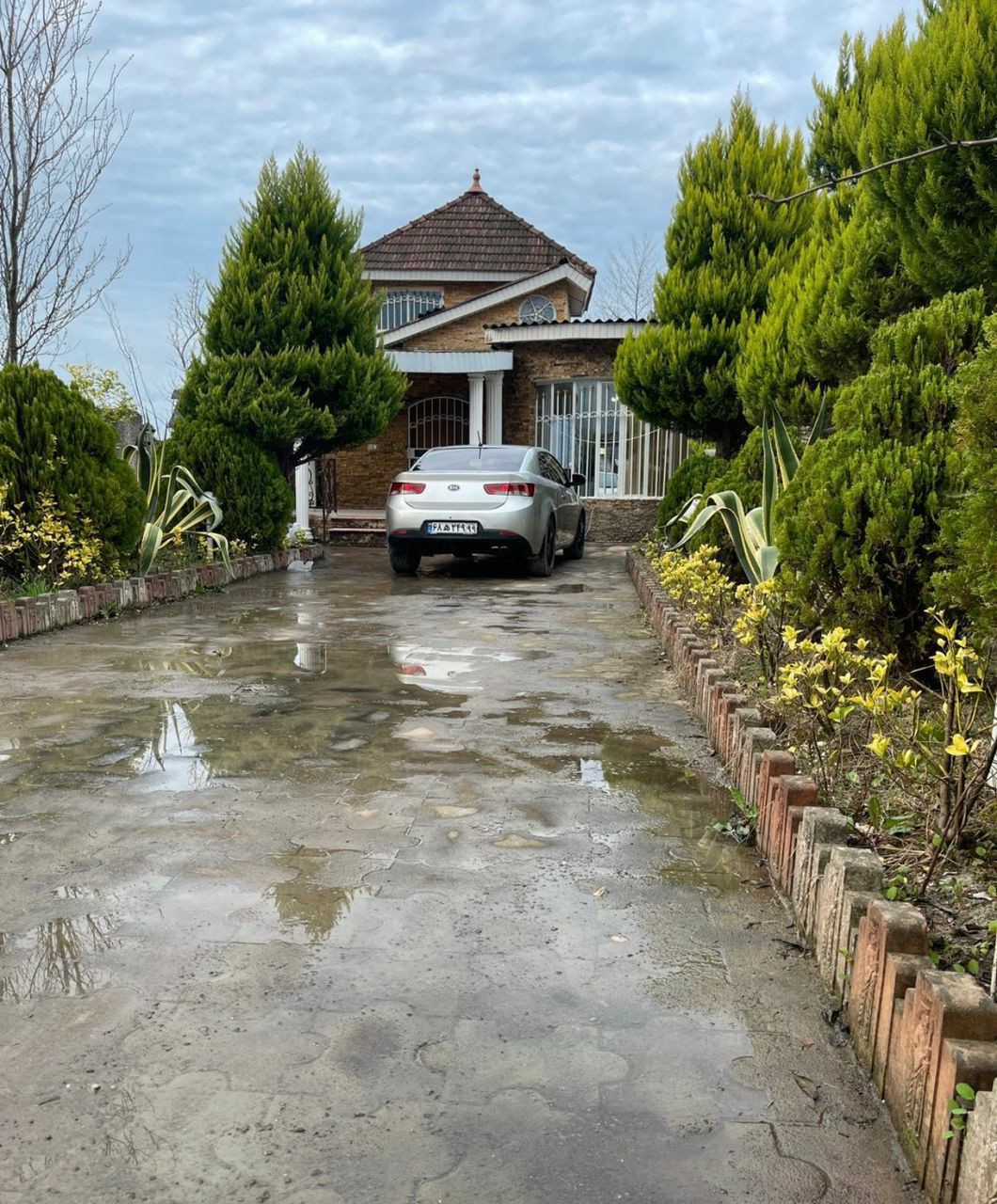 ویلا 320 متری غیر بومی نشین انارور