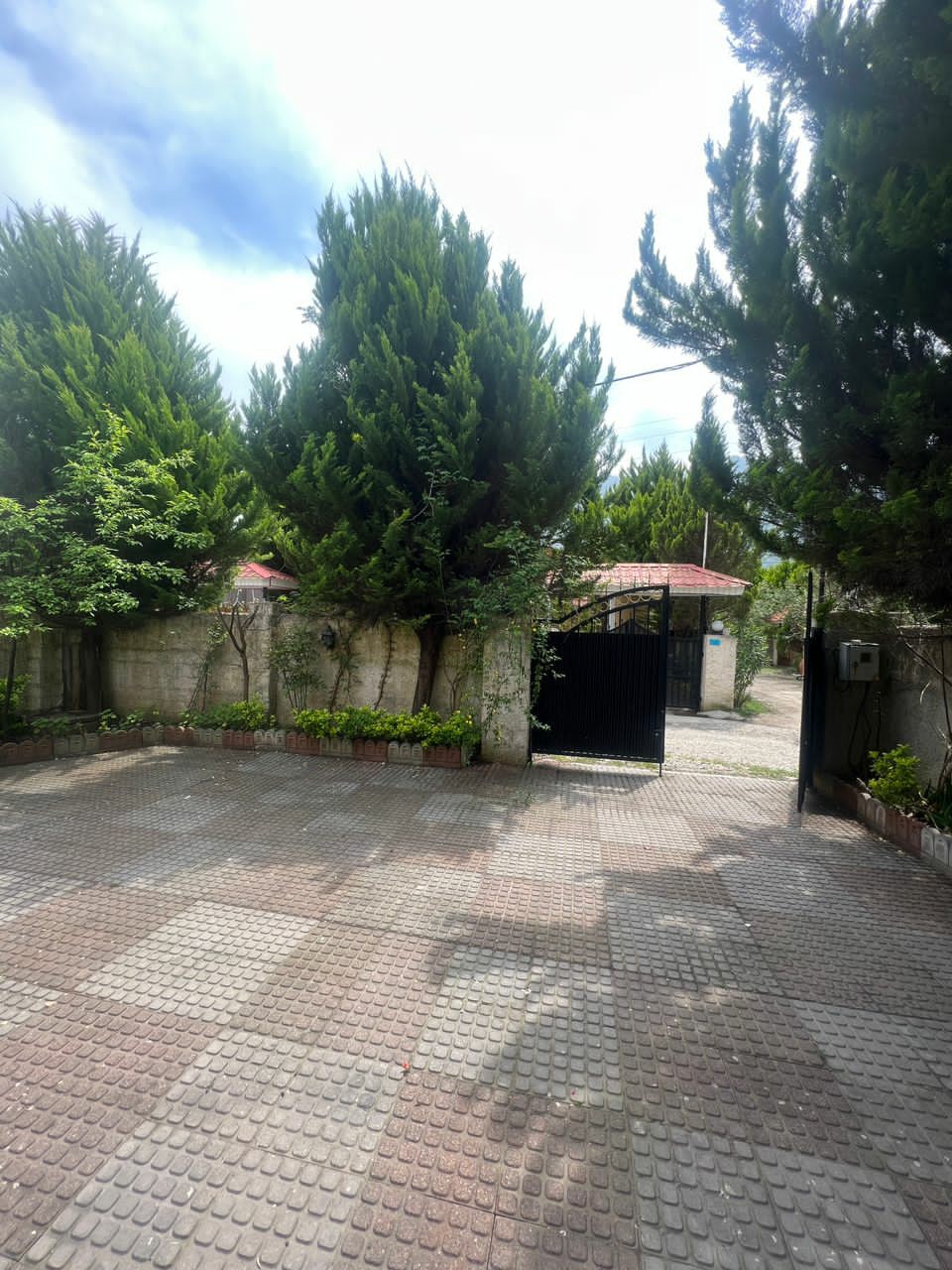 ویلا 270 متری نیم پیلوت منطقه سیسنگان