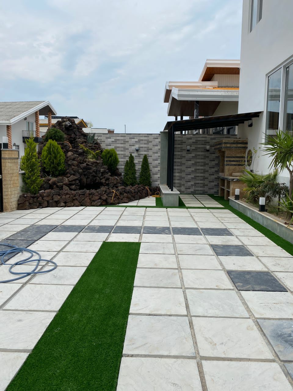 ویلا 360 متری مدرن نوساخت ملکار 