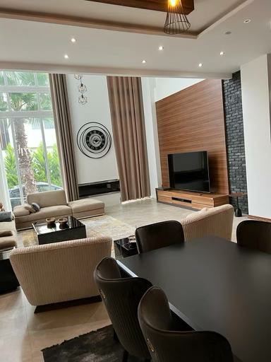 ویلا 500متری ساحلی تریبلکس شهرکی