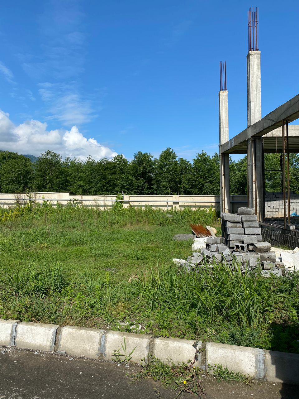 سه قواره زمین 400و320و290 متری شهرکی سیسنگان