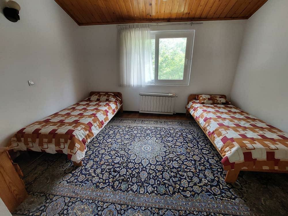 ویلا 1350 متری ساحلی  شهرکی