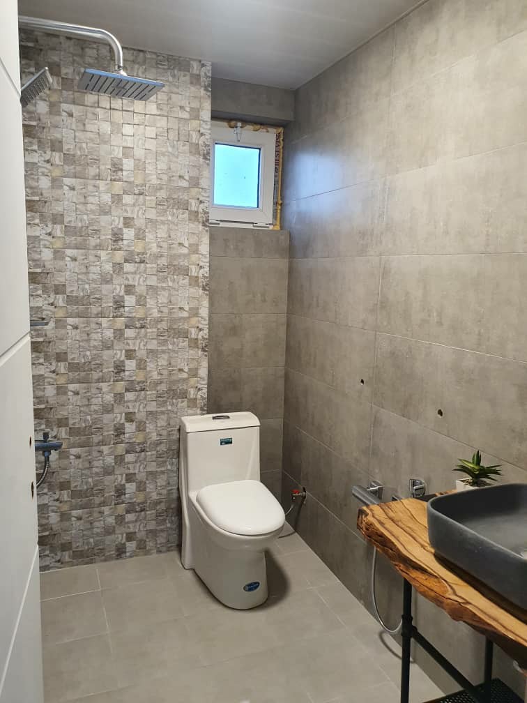 ویلا 305 متری نخ شمال 