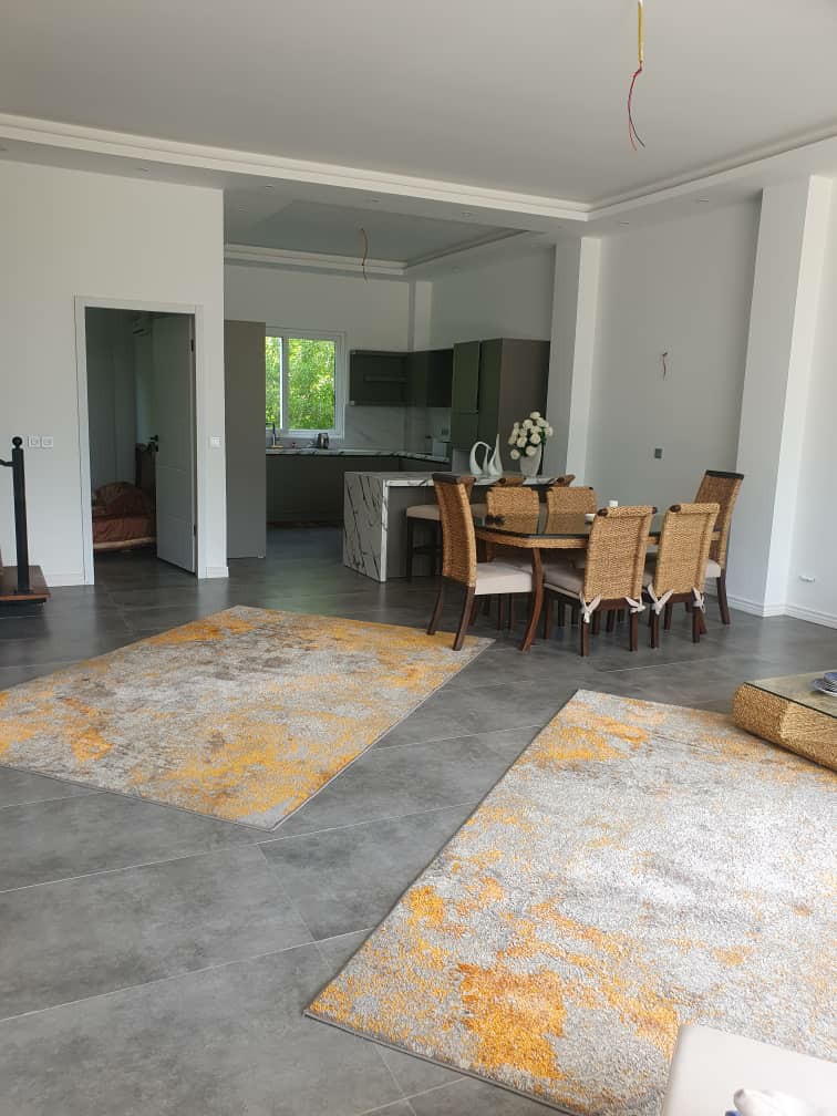 ویلا 305 متری نخ شمال 