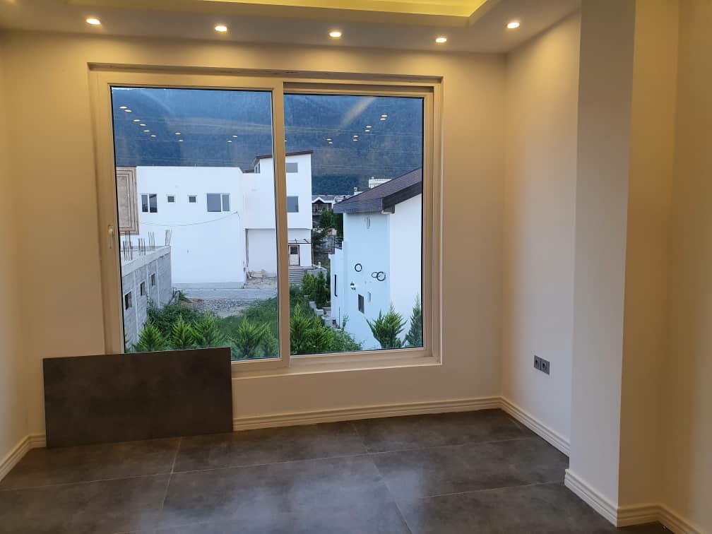 ویلا 305 متری نخ شمال 