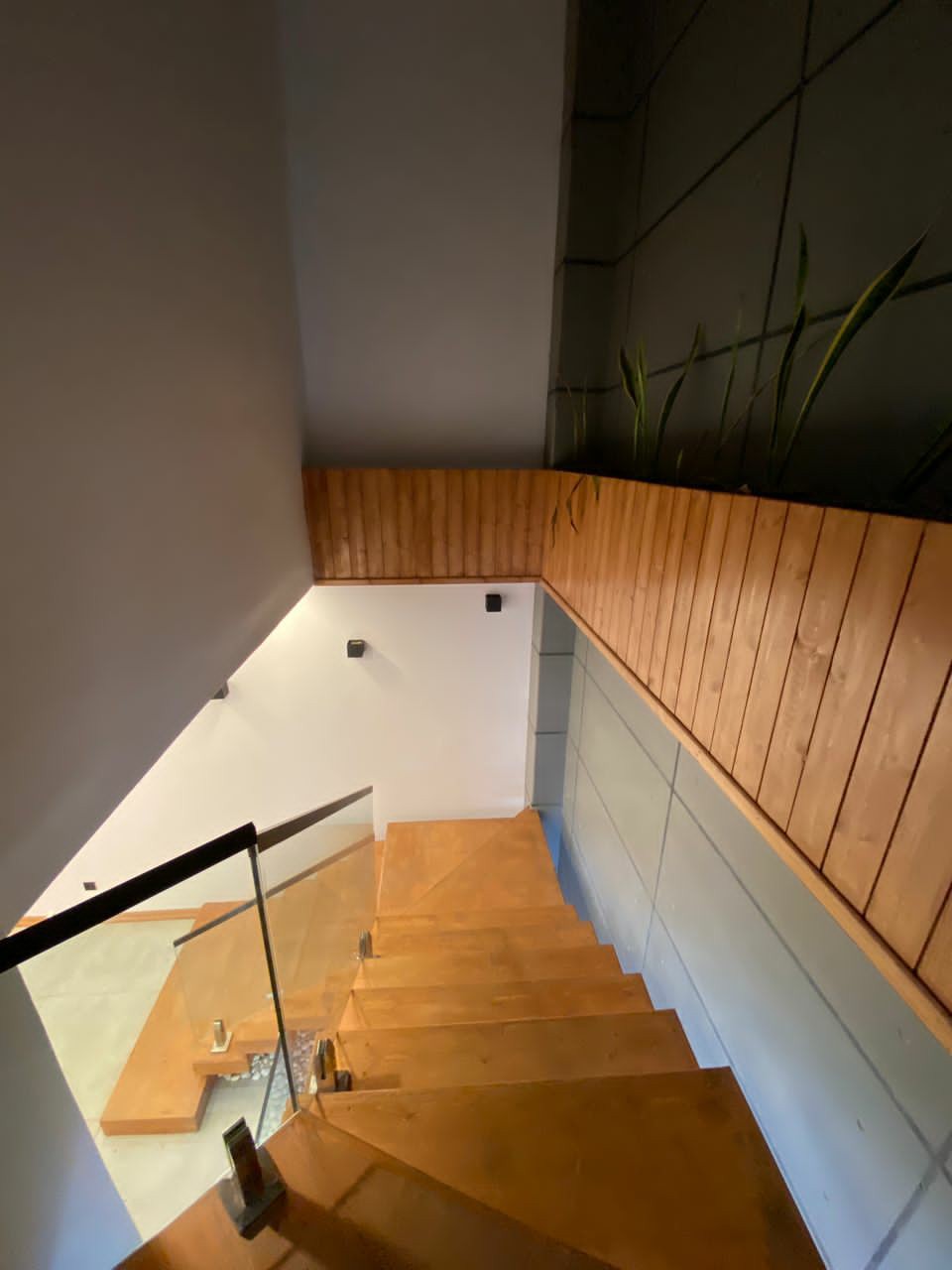 ویلا 270 متری دوبلکس مدرن چلندر 