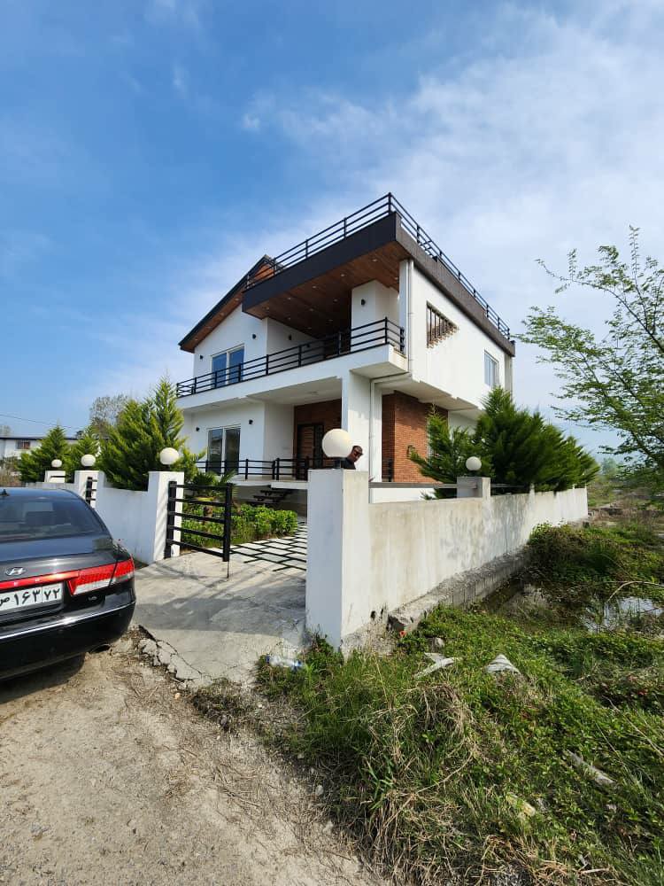 ویلا 300 متری شهرکی ونوش