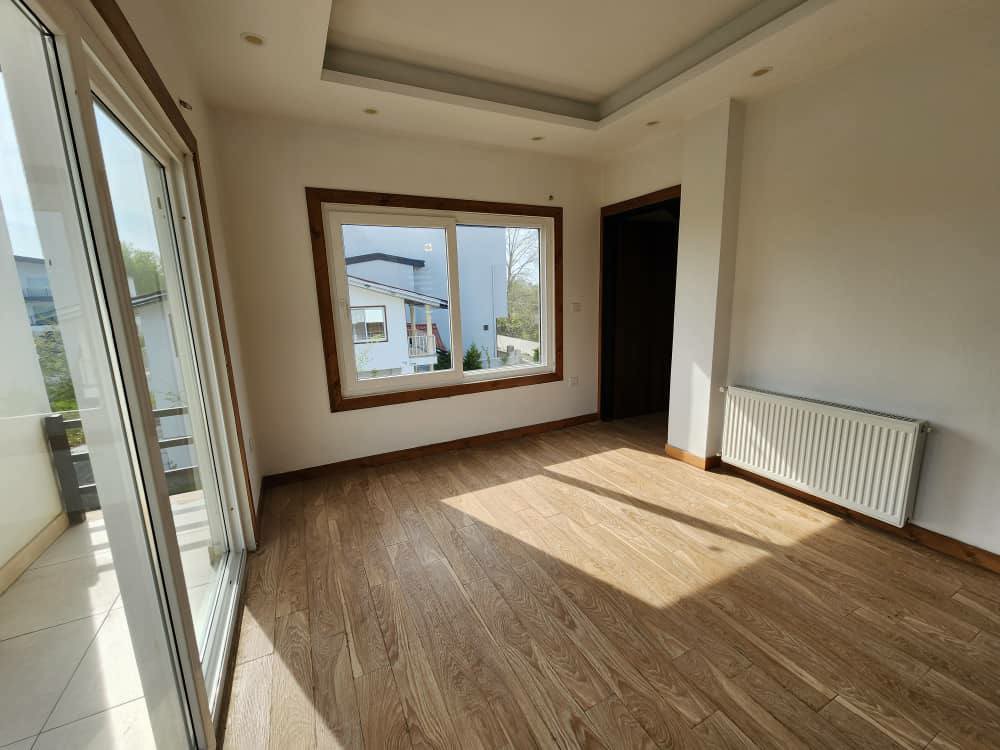 ویلا 300 متری شهرکی ونوش