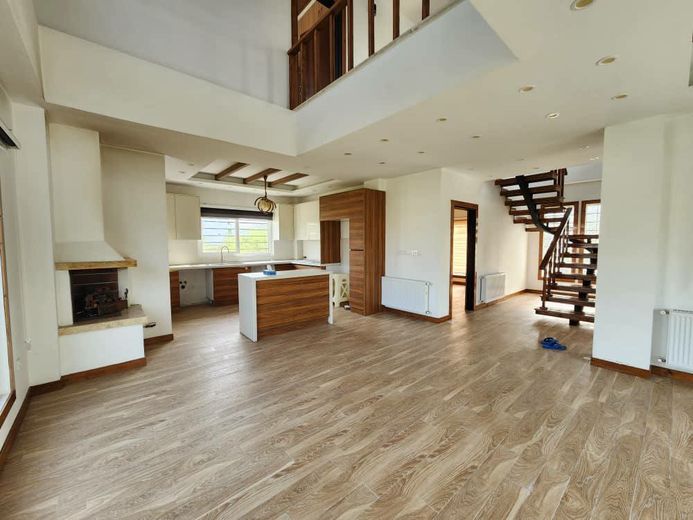 ویلا 300 متری شهرکی ونوش