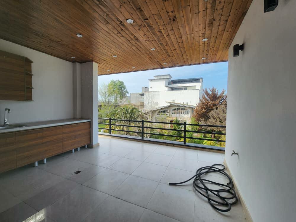 ویلا 300 متری شهرکی ونوش