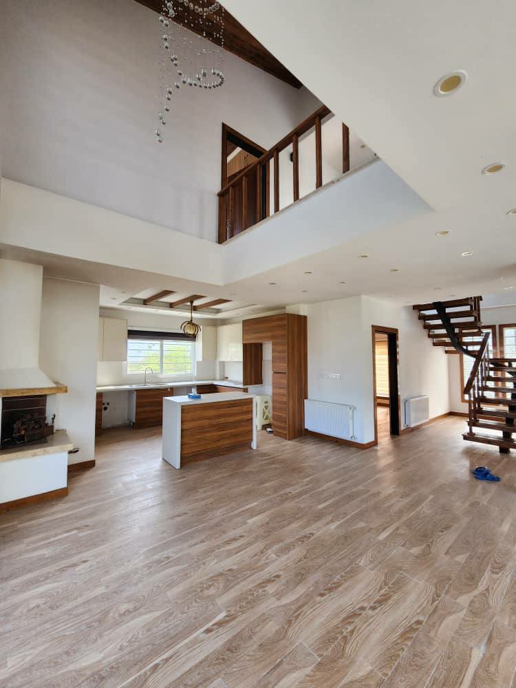 ویلا 300 متری شهرکی ونوش