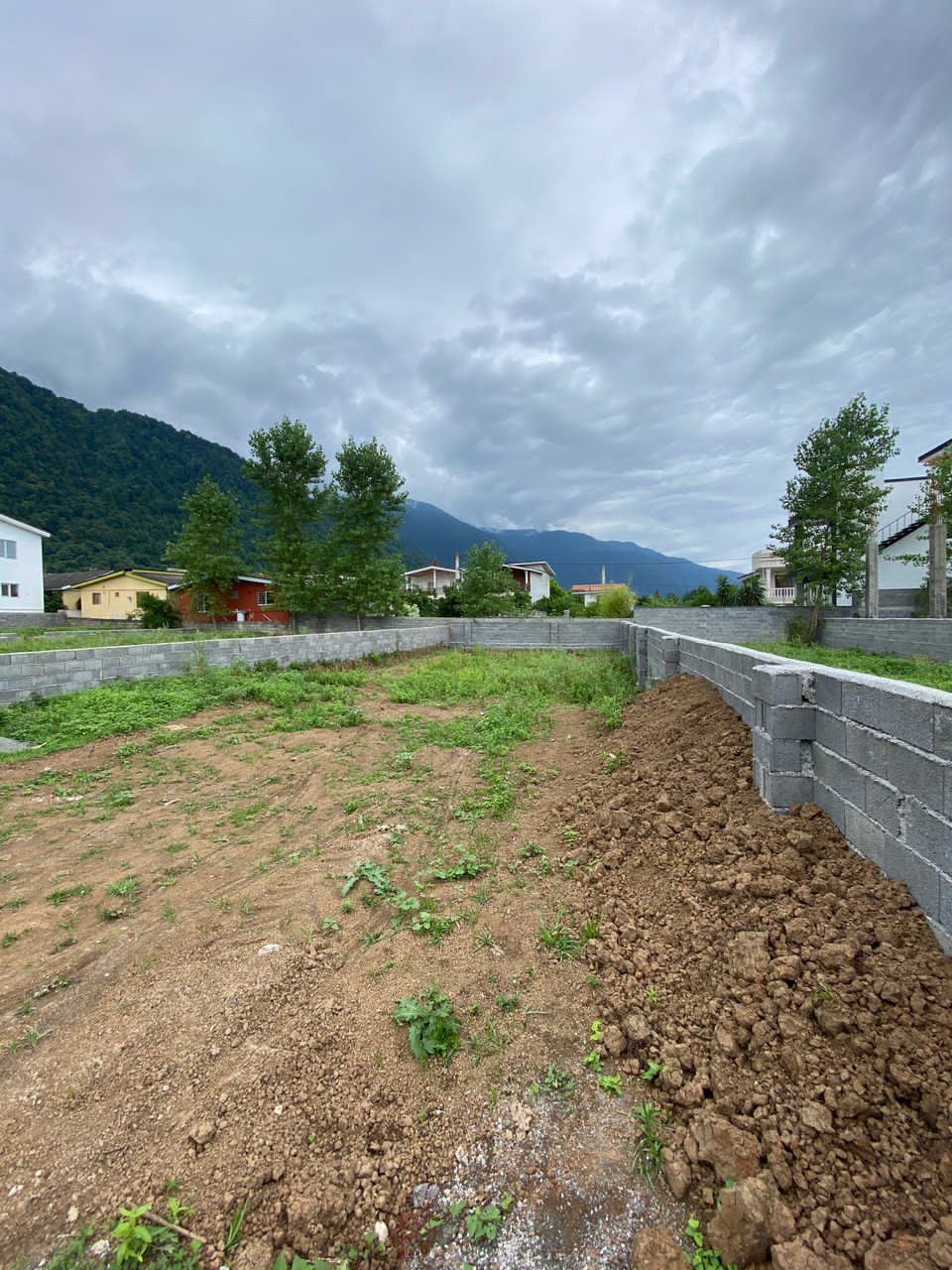 زمین 325 متری کاربری مسکونی سنگسرا 