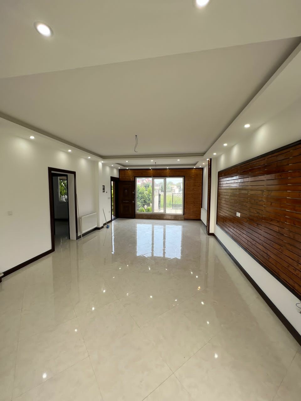 ویلا 310 متری نوساز جنگلی چلندر