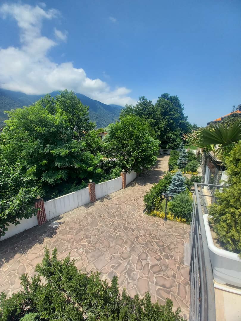 4 عدد ویلا 300 متری چلندر 