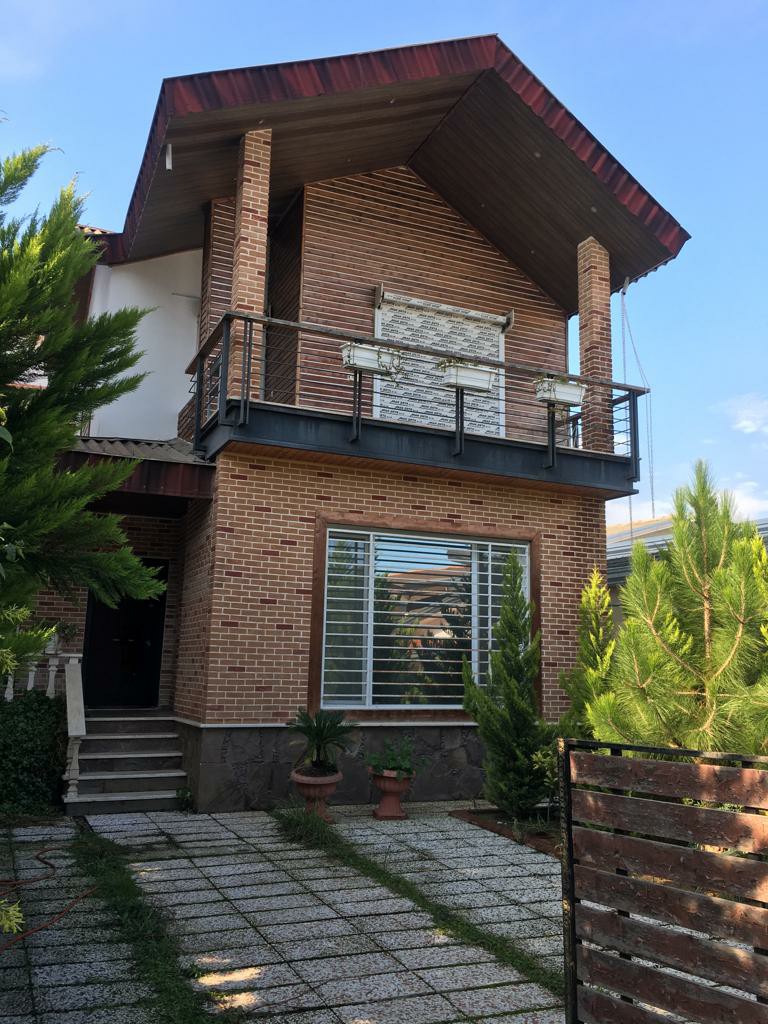 ویلا 220متری جنگلی ونوش 