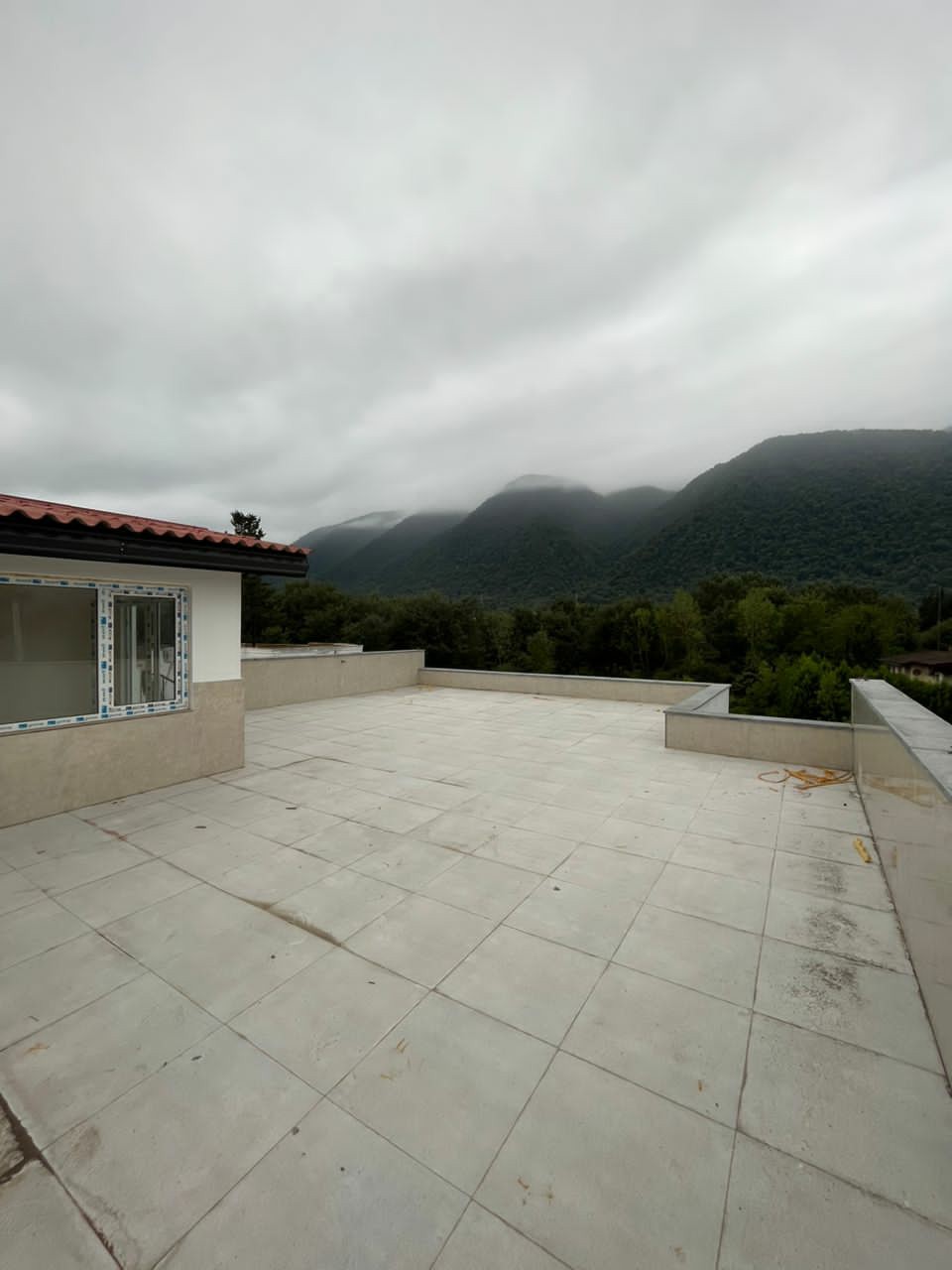 ویلا 200 متری نوساز مدرن شهرکی 