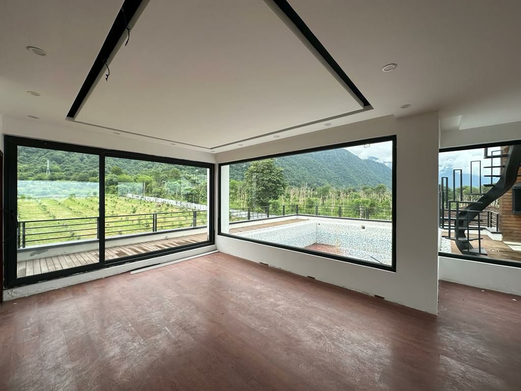 ویلا 500 متری شهرکی سیسنگان