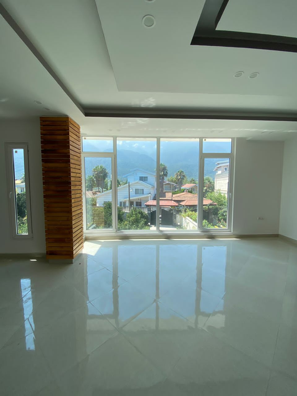 ویلا 600 متری مدرن نوساخت روبه کوه 