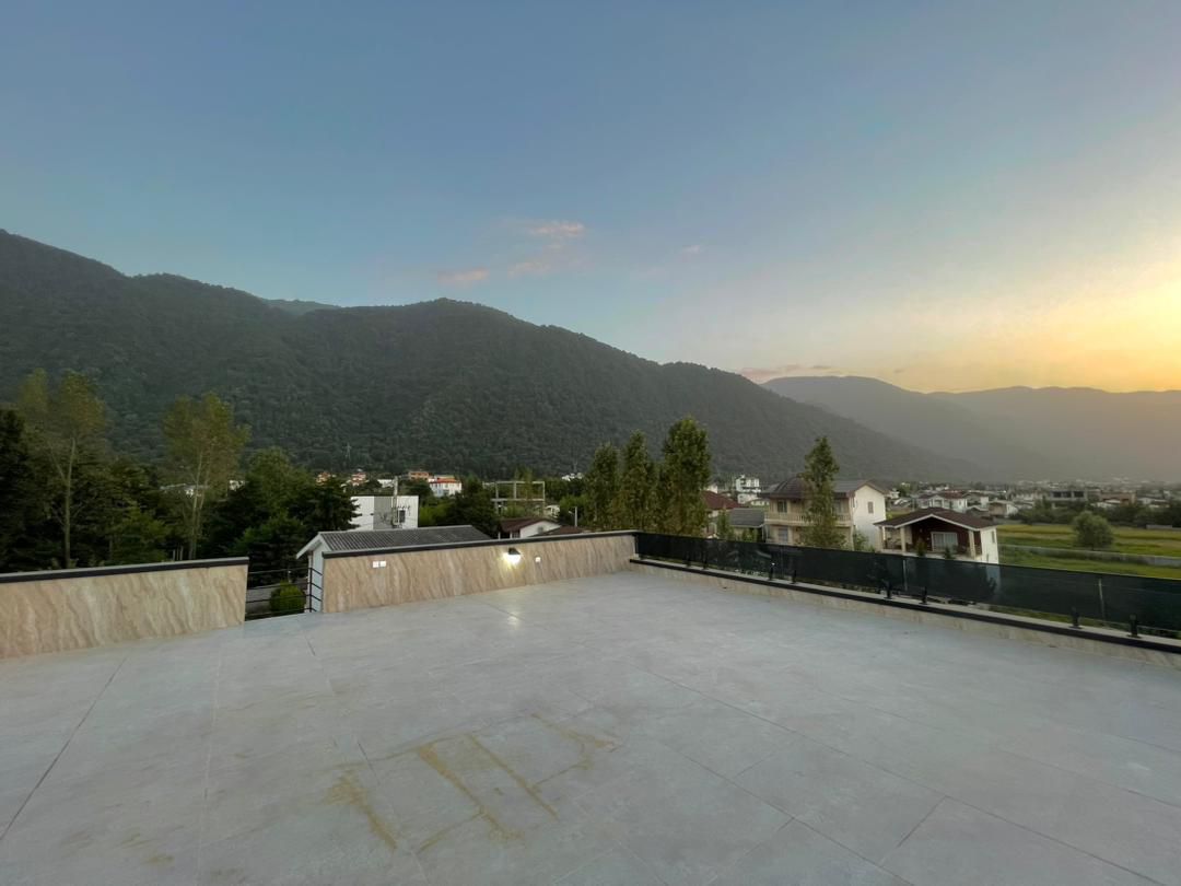 ویلا 270 متری دوبلکس نوساخت مدرن چلندر 